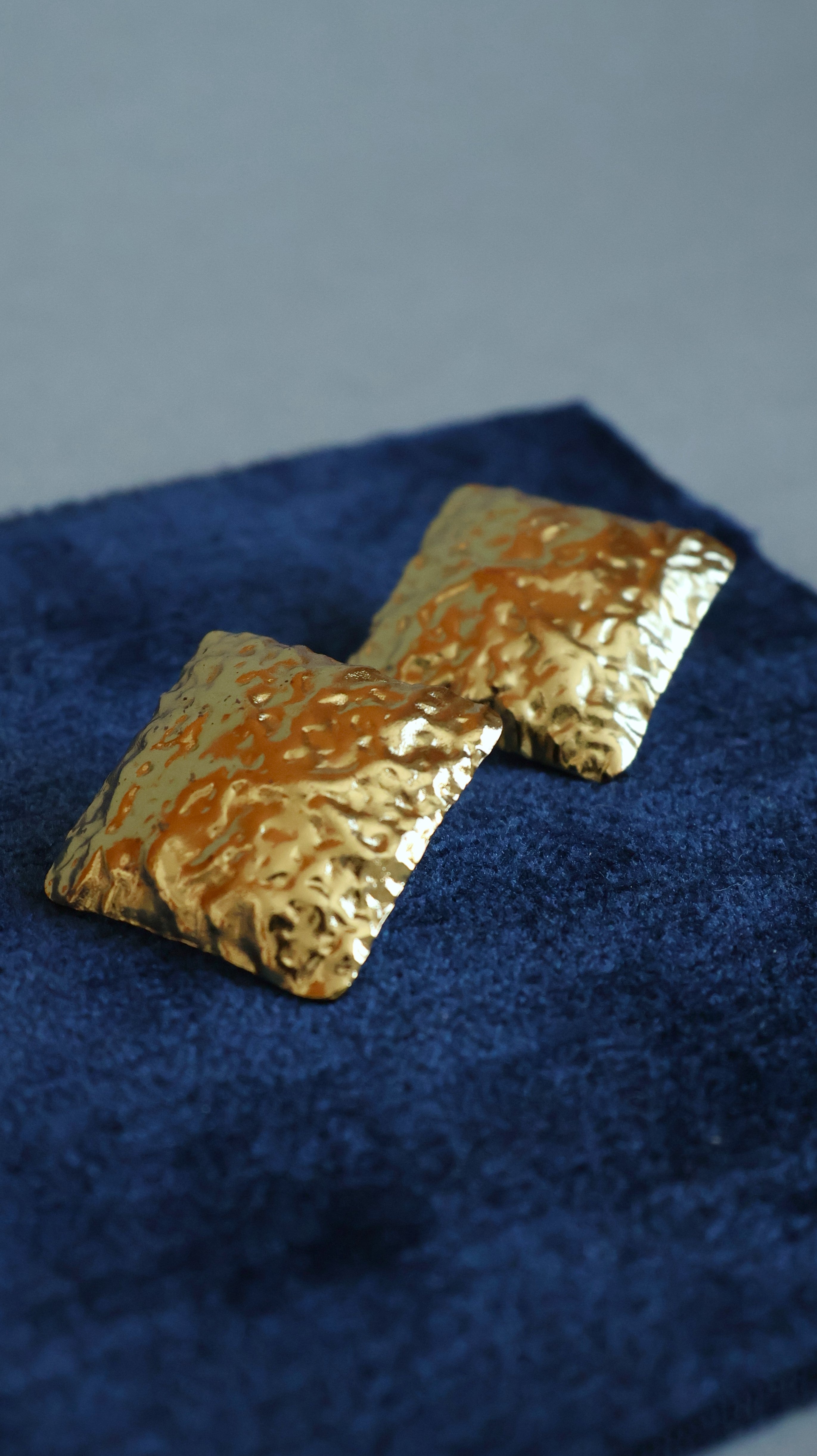 Aretes Cuadrado Arrugado