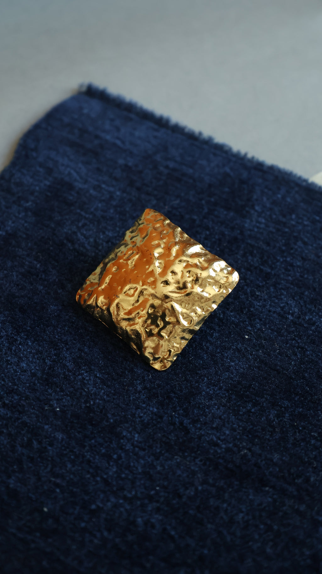 Aretes Cuadrado Arrugado