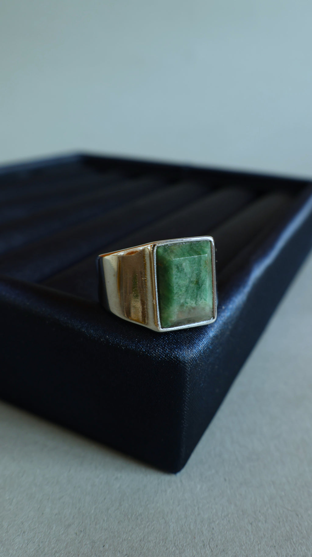 Anillo Jade